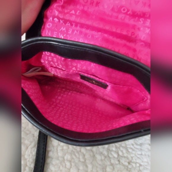 Kate spade quilted crossbody Black Hot Pink interior EUC - Picture 6 of 16